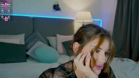 lovely___maria online show from October 9, 6:34 pm