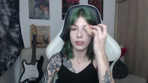 Cassie online show from January 4, 9:31 pm