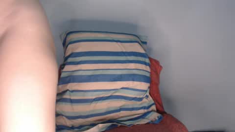 Snapshot of lovely_chloee chatting on February 12, 5:05 am Independent model Modelo independiente online show from February 12, 5:05 am