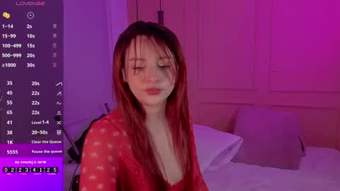 Emma online show from November 19, 1:22 pm