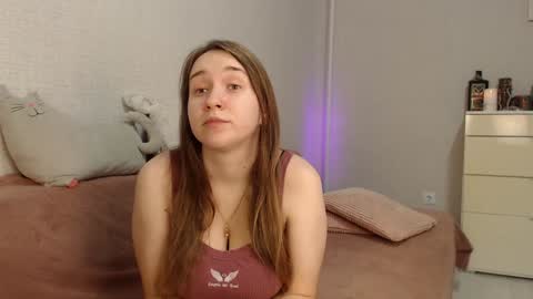 Snapshot of lovely_hayley chatting on December 18, 10:35 pm Lovely Hayley online show from December 18, 10:35 pm