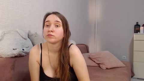 Snapshot of lovely_hayley chatting on February 17, 9:00 pm Lovely Hayley online show from February 17, 9:00 pm