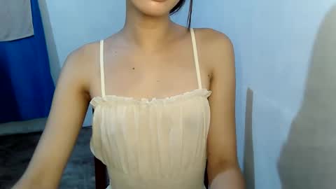 lovely_joan123 online show from May 22, 2:37 pm