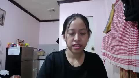Snapshot of lovely_kera chatting on October 22, 4:34 pm Lovely kera online show from October 22, 4:34 pm