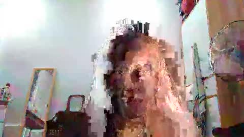 Snapshot of lovely_kera chatting on September 22, 8:13 am Lovely kera online show from September 22, 8:13 am