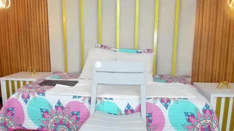 Marla Rico online show from September 13, 7:00 pm