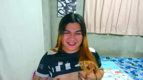 Snapshot of lovely_ricaxxx chatting on September 25, 3:33 pm lovely_ricaxxx online show from September 25, 3:33 pm