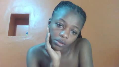 Lovely yvonne online show from November 10, 10:49 pm