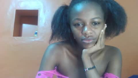 Lovely yvonne online show from October 30, 9:49 pm