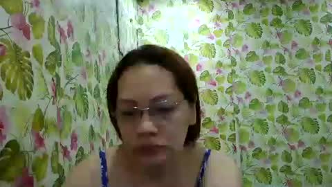 lovelyasiancutie online show from June 28, 9:43 pm