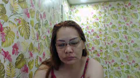 lovelyasiancutie online show from December 18, 9:08 pm