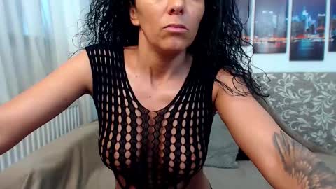 LovelyBrownie online show from February 26, 9:22 am