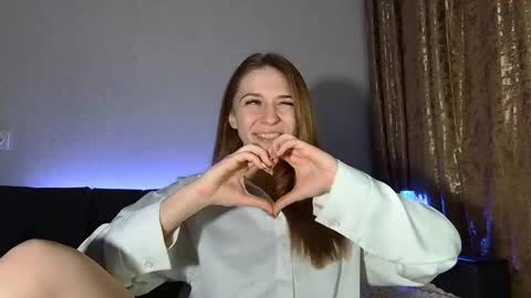 Snapshot of lovelykatea chatting on February 26, 2:27 pm Kate only online show from February 26, 2:27 pm