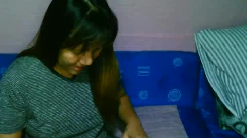 LocwlyLSYlYNXXX online show from March 8, 10:45 pm