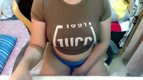 lovelymarish online show from October 13, 10:51 am