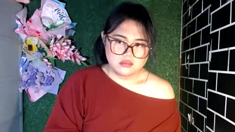Snapshot of lovelypinaychubsx chatting on October 7, 7:07 pm lovely online show from October 7, 7:07 pm