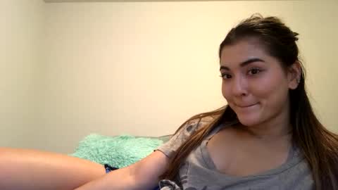 Queen Aria  online show from October 18, 7:48 pm