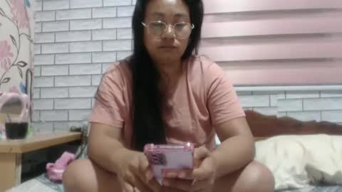 Angelquey online show from February 7, 8:20 pm