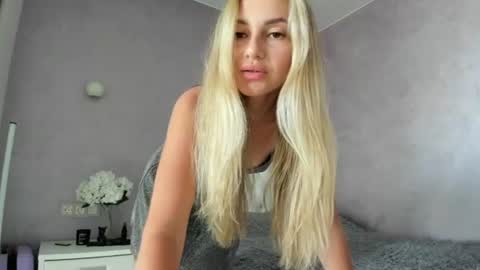 Lovely Rose online show from July 4, 10:11 am