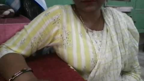lovelyrose36 online show from May 27, 8:44 am