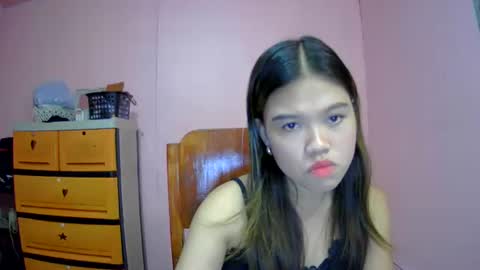 Snapshot of lovemae352295 chatting on February 2, 11:30 am lovemae352295 online show from February 2, 11:30 am