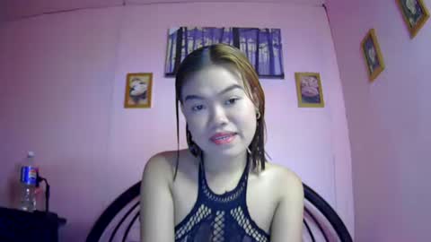 Snapshot of lovemae352295 chatting on March 12, 5:35 am lovemae352295 online show from March 12, 5:35 am
