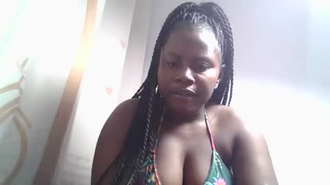 Snapshot of lovie_paula chatting on October 8, 12:53 pm lovie_paula online show from October 8, 12:53 pm