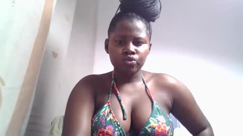 Snapshot of lovie_paula chatting on September 28, 3:06 pm lovie_paula online show from September 28, 3:06 pm