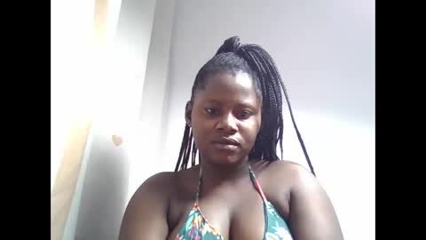 Snapshot of lovie_paula chatting on September 25, 4:00 am lovie_paula online show from September 25, 4:00 am