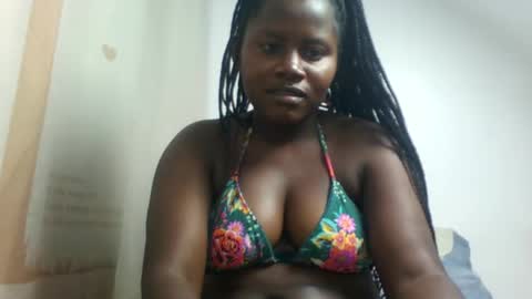 Snapshot of lovie_paula chatting on September 21, 5:11 pm lovie_paula online show from September 21, 5:11 pm