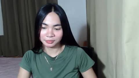 loving_rhean online show from October 19, 10:50 am