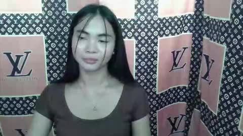 loving_rhean online show from December 2, 1:51 am