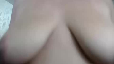 Snapshot of lovingmora chatting on October 16, 4:20 pm Loving Mora online show from October 16, 4:20 pm