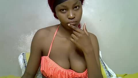 lovly_lastborn1 online show from May 19, 4:52 am