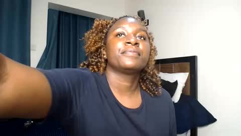 loyalcutie online show from June 5, 6:52 am