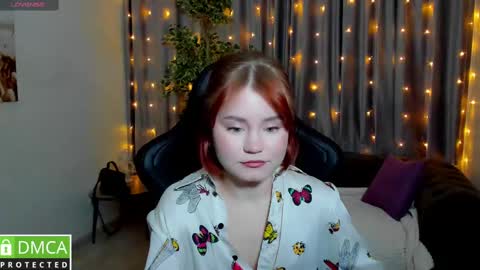 Snapshot of lu_muon chatting on February 2, 1:23 am lu_muon online show from February 2, 1:23 am