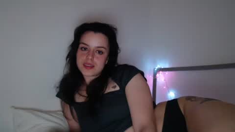 Snapshot of luana789 chatting on September 8, 9:36 pm luana online show from September 8, 9:36 pm