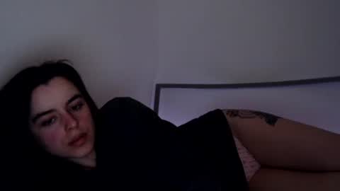 Snapshot of luana789 chatting on December 30, 10:23 pm luana online show from December 30, 10:23 pm