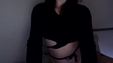 Snapshot of luana789 chatting on February 22, 10:26 pm luana online show from February 22, 10:26 pm