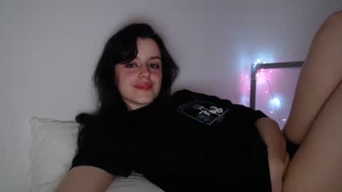 Snapshot of luana789 chatting on September 9, 9:47 pm luana online show from September 9, 9:47 pm