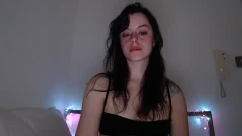 Snapshot of luana789 chatting on September 10, 9:48 pm luana online show from September 10, 9:48 pm