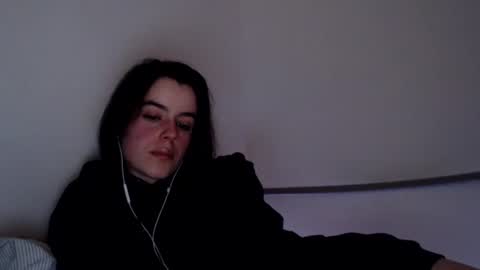 Snapshot of luana789 chatting on December 22, 10:25 pm luana online show from December 22, 10:25 pm