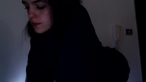 Snapshot of luana789 chatting on February 1, 10:13 pm luana online show from February 1, 10:13 pm