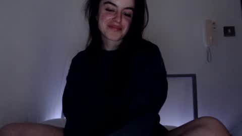 Snapshot of luana789 chatting on December 4, 10:30 pm luana online show from December 4, 10:30 pm