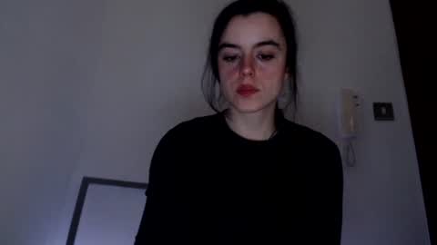 Snapshot of luana789 chatting on February 2, 10:17 pm luana online show from February 2, 10:17 pm