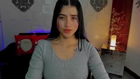 Snapshot of luanabonasx chatting on December 28, 9:20 am Luana online show from December 28, 9:20 am