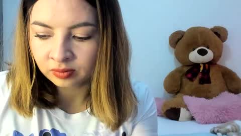 Snapshot of luara__01__lecat_1 chatting on October 21, 7:51 pm luara__01__lecat_1 online show from October 21, 7:51 pm