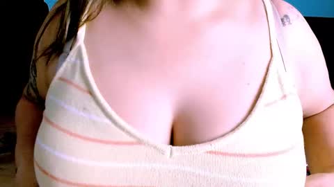 Luero  online show from October 16, 8:44 pm