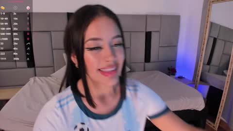 Snapshot of luci_naughty_ chatting on October 12, 3:09 am Luciana Rest time I will return on December 2. online show from October 12, 3:09 am