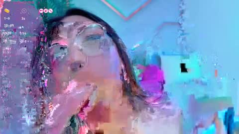 hanna online show from March 30, 8:41 pm